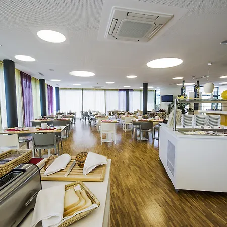 酒店 施瓦茨康福艺术住宿酒店 施瓦茨