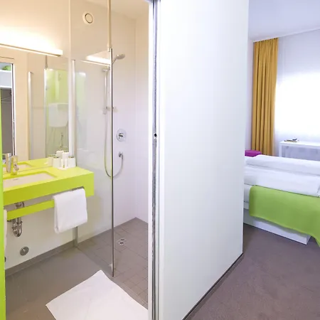 酒店 施瓦茨康福艺术住宿酒店 3*